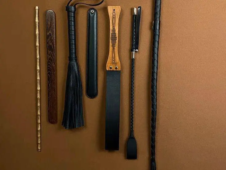 西檬之家ds关系的本质是什么？探索字母圈中的支配与臣服关系 一